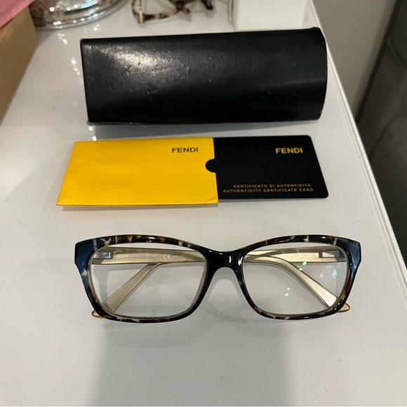 Fendi glasses - Picture 1 of 9